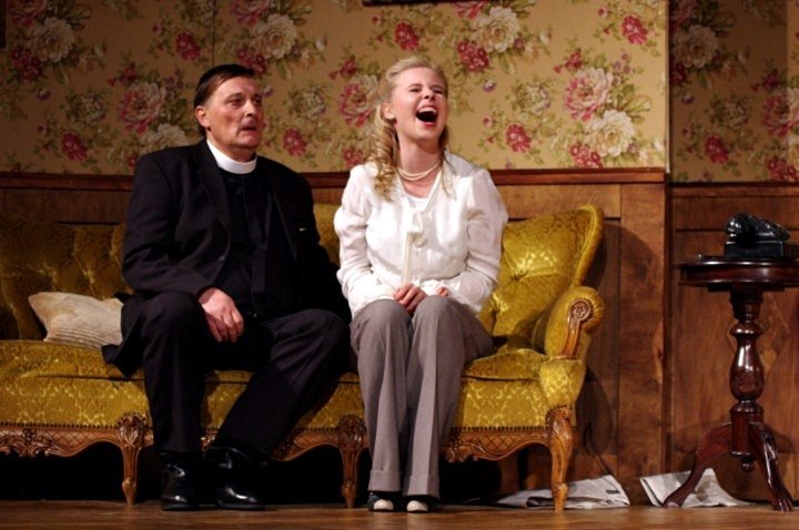 Elbląg, Farsa "O co biega?" rozbawi do łez (na zdj. Anna Suchowiecka i Krzysztof Bartoszewicz - arch. portEl)