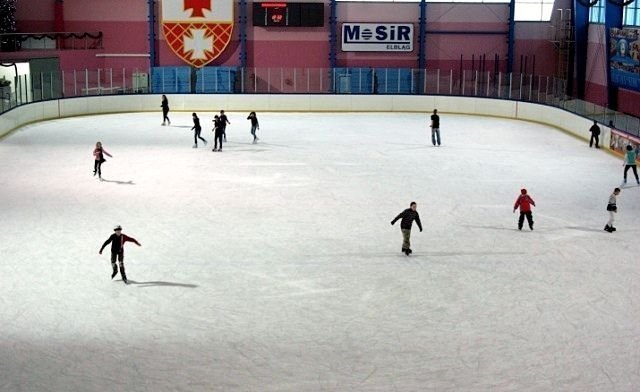 Elbląg, Wygraj wejściówki na lodowisko!