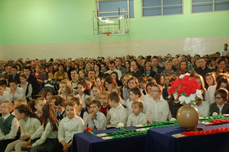 Elbląg, Prymusi świętują w Zespole Szkół nr 1