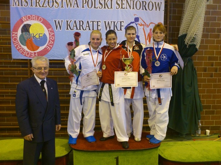 Elbląg, Patrycja Grześkowiak z medalem i pucharem, Elbląg, Patrycja Grześkowiak z medalem i pucharem,