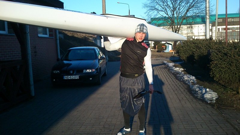 Elbląg, Wojtek, mimo mrozu, przepływa 25 km dziennie, Elbląg, Wojtek, mimo mrozu, przepływa 25 km dziennie,