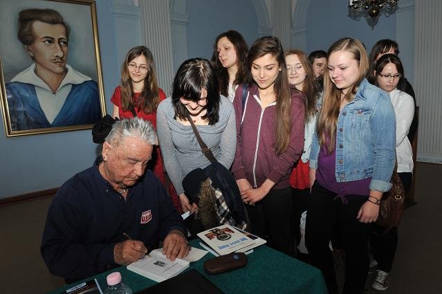 Elbląg, Kazimierz Kaz Ostaszewicz spotkał się wczoraj z uczniami I LO