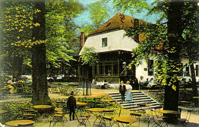 Elbląg, Widok na placyk przed muszłą koncertową w Bażantarni