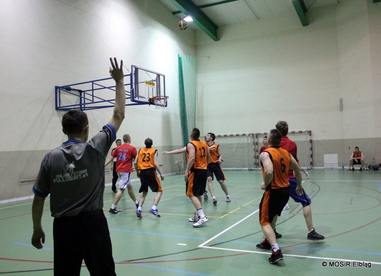 Elbląg, Sukces koszykarzy Komenki przed play off Elbląg, Sukces koszykarzy Komenki przed play off