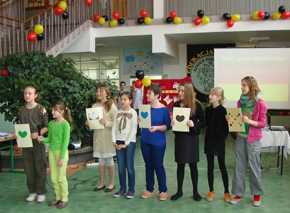 Elbląg, W stronę języka niemieckiego w SP 19