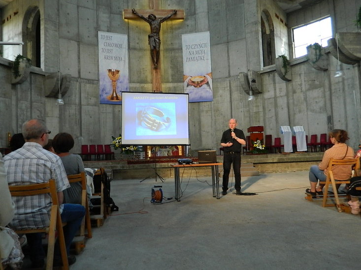 Elbląg, O demonach, amuletach, a nawet o szkodliwości lektury książek z cyklu "Harry Potter" mówił egzorcysta, ks. dr Piotr Towarek Elbląg, O demonach, amuletach, a nawet o szkodliwości lektury książek z cyklu "Harry Potter" mówił egzorcysta, ks. dr Piotr Towarek