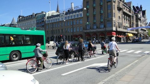 Elbląg, Ścieżki rowerowe w centrum... niekoniecznie Elbląg, Ścieżki rowerowe w centrum... niekoniecznie