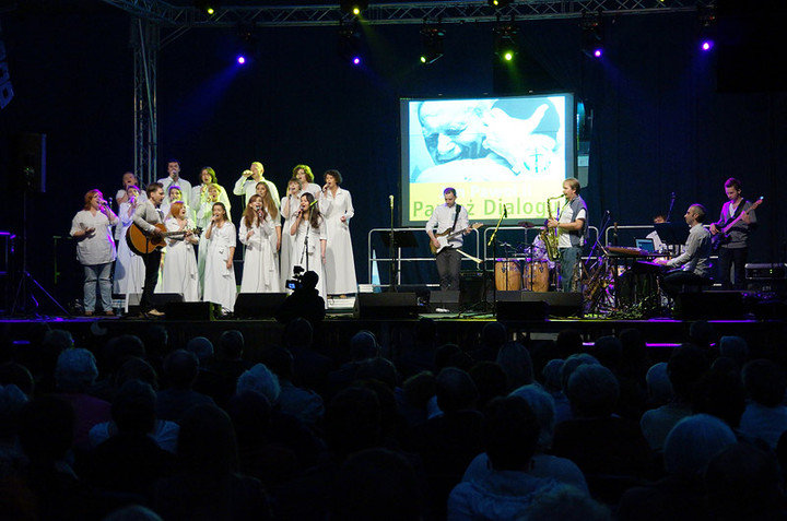 Elbląg, Hala Centrum Sportowo-Biznesowego podczas uroczystości wręczania nagrody „Tuus” (archiwum portElu,