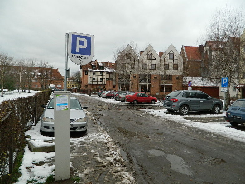 Elbląg, Strefą cała starówka, ulica Kumieli też Elbląg, Strefą cała starówka, ulica Kumieli też