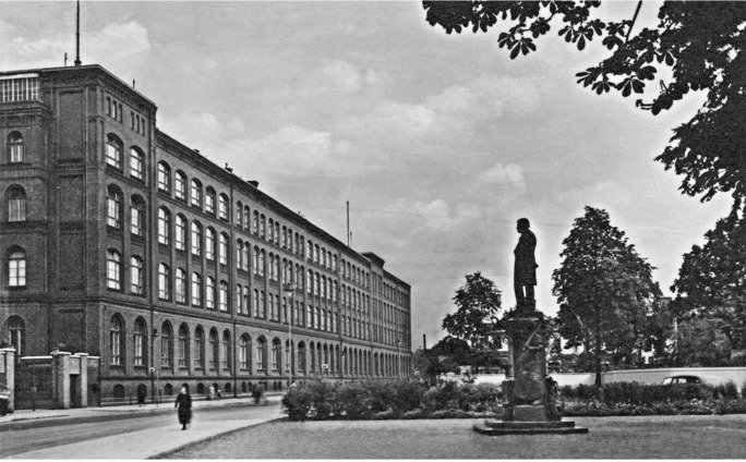 Elbląg, Pomnik F. Schichau&amp;#039;a