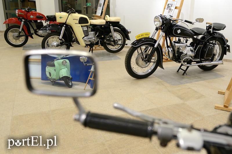 Elbląg, Wiekowe motocykle wyglądają jakby przed chwilą zjechały z taśmy produkcyjnej