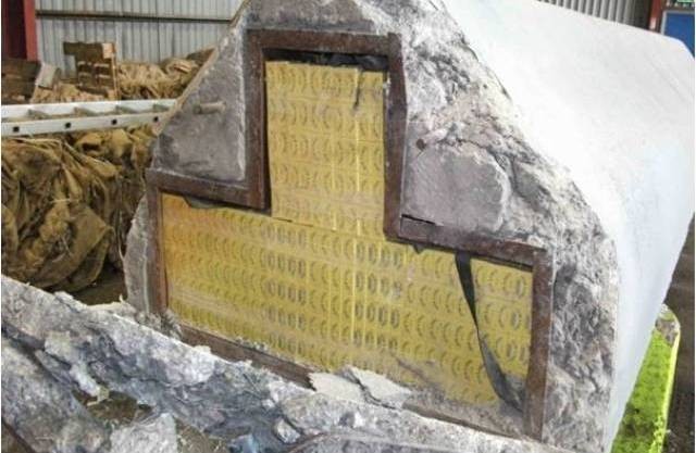 Elbląg, Papierosy z Łotwy były także transportowane w specjalnych konstrukcjach żelbetonowych,