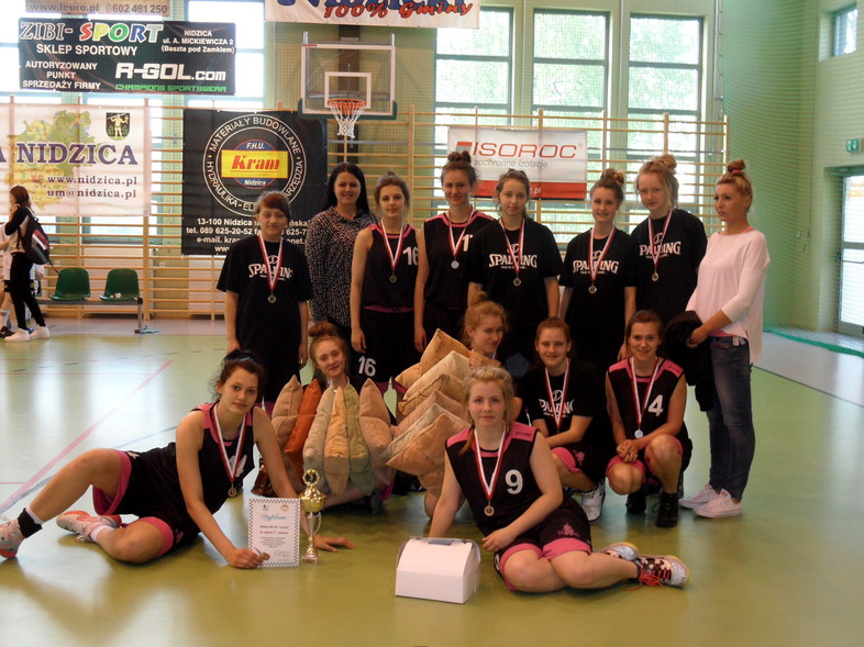 Elbląg, Koszykarki Gimnazjum 4 zdobyły srebro Elbląg, Koszykarki Gimnazjum 4 zdobyły srebro