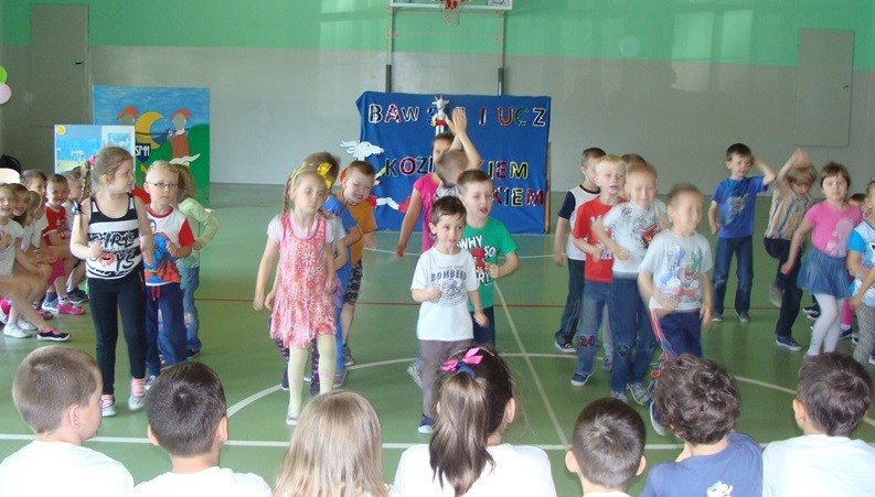 Elbląg, Przedszkolaki z Koziołkiem Matołkiem w SP 11