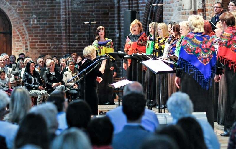 Elbląg, Chór Cantata zaśpiewał m.in. przeboje muzyki rozrywkowej we własnych aranżacjach