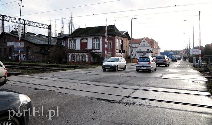 Elbląg, Czy w tym miejscu będzie tunel czy wiadukt? Odpowiedź ma dać dokumentacja, którą przygotują projektanci