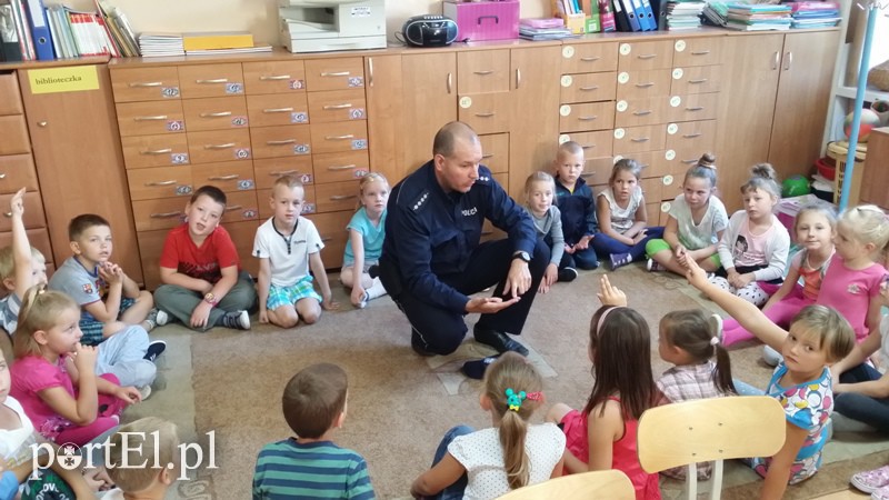 Elbląg, We wrześniu policjanci i strażnicy miejscy przeprowadzili ponad 100 spotkań z uczniami Elbląg, We wrześniu policjanci i strażnicy miejscy przeprowadzili ponad 100 spotkań z uczniami