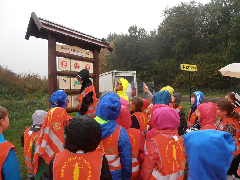 Elbląg, SP 11 odkrywa tajemnice recyklingu