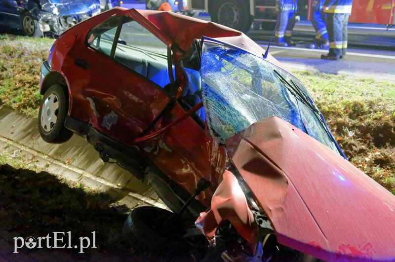 Elbląg, Wypadek w Kazimierzowie: cztery osoby w szpitalu Elbląg, Wypadek w Kazimierzowie: cztery osoby w szpitalu