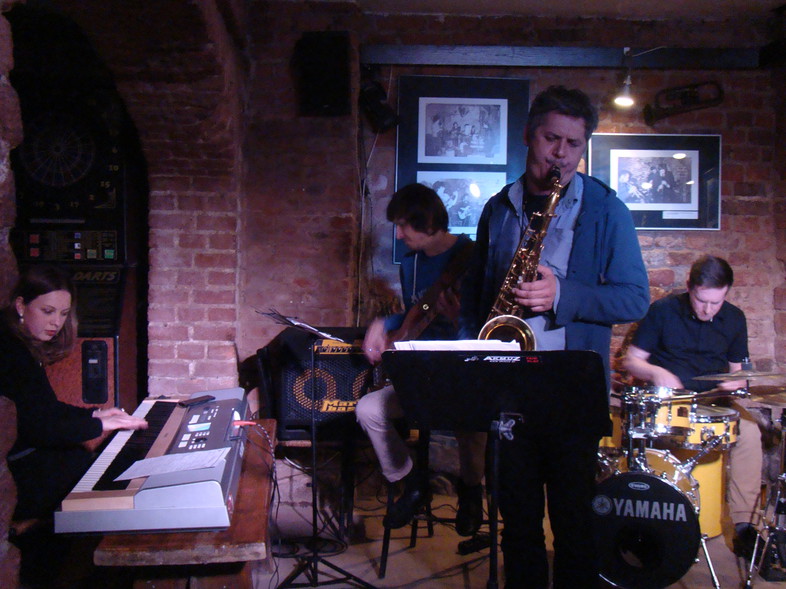 Elbląg, Tradycyjnie we wtorek Krypta zaprasza na jazzowy jam