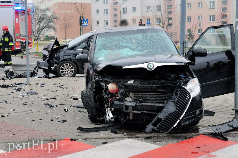 Elbląg, Ogólna-Legionów: wypadek na skrzyżowaniu Elbląg, Ogólna-Legionów: wypadek na skrzyżowaniu