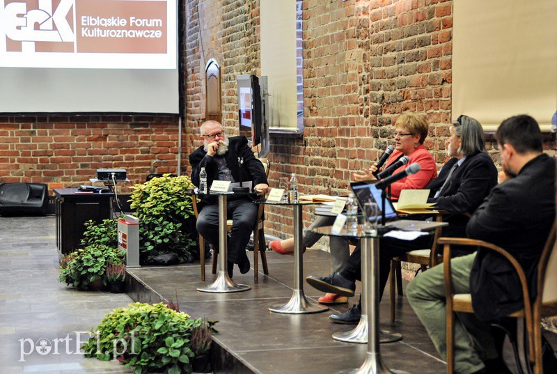 Elbląg, Jedna z wielu konferencji, która odbyła się w bibliotece