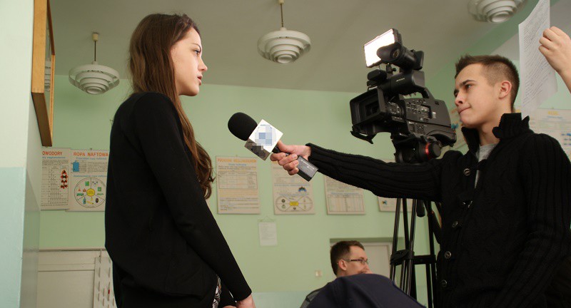 Elbląg, Uczniowie klasy mundurowej zadebiutowali przed kamerą