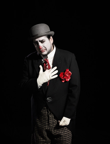 Dwie opery i upominki dla stałych widzów