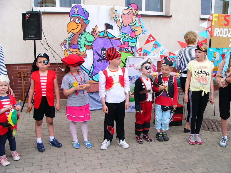 Elbląg, Pirackie hulanki i swawole w SP nr 16