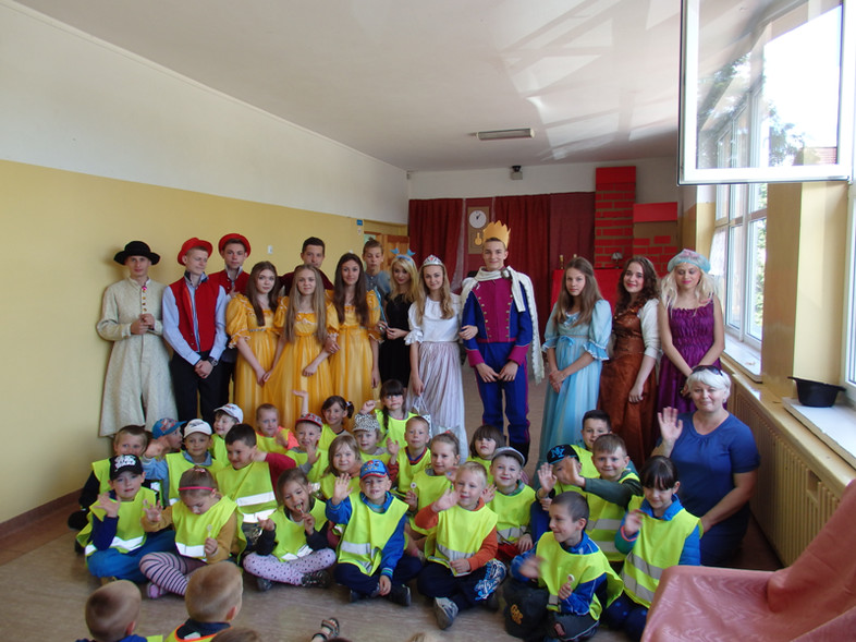 Elbląg, Kopciuszek na żywo w Gimnazjum nr 6