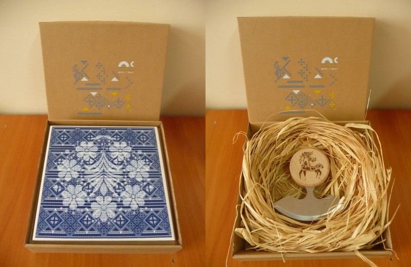 Elbląg, Nagrodzona gliniana podstawka pod garnek (z lewej) i nóż do ziół Elbląg, Nagrodzona gliniana podstawka pod garnek (z lewej) i nóż do ziół