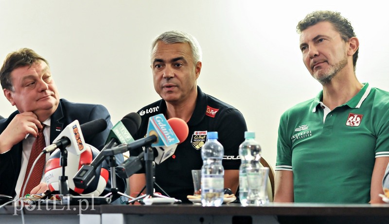 Elbląg, Dzisiaj w Elblągu gościli Andrea Anastasi (w środku) i Andrea Gardini (z prawej) Elbląg, Dzisiaj w Elblągu gościli Andrea Anastasi (w środku) i Andrea Gardini (z prawej)
