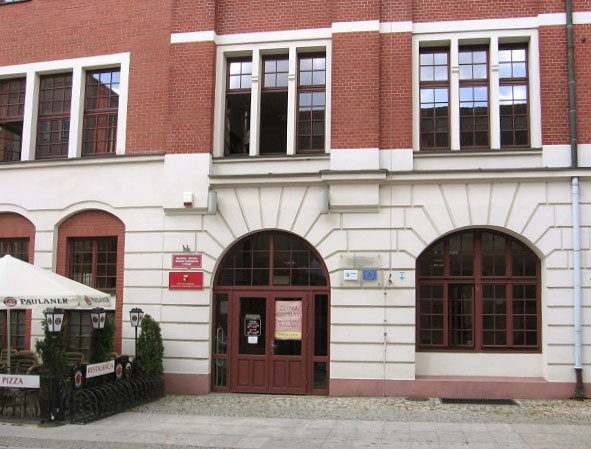 Elbląg, Biblioteka Pedagogiczna mieści się na ul. Św. Ducha 25,