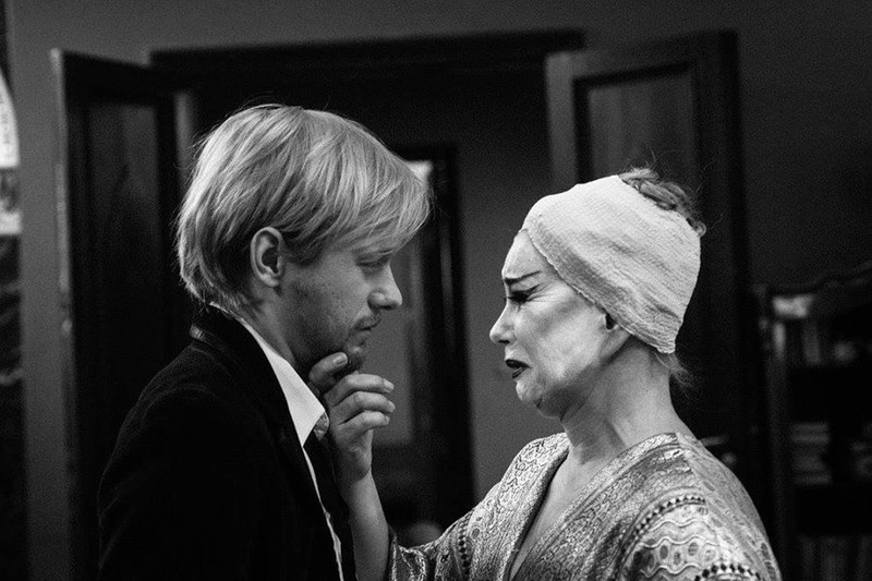 (mat. promocyjny) (mat. promocyjny)