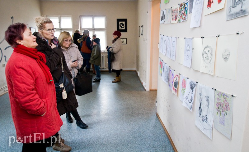 Elbląg, Dawny budynek biblioteki stał się galerią wystawy "Pod Wiatr"