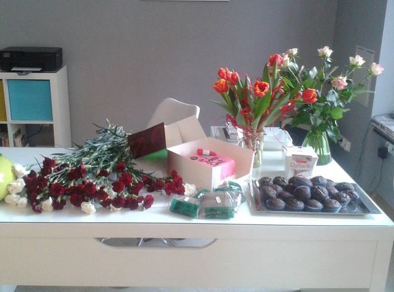 Elbląg, Kwiaty, słodkości a nawet... rajstopy, są jak widać mniej kontrowersyjnym pomysłem, niż bony Elbląg, Kwiaty, słodkości a nawet... rajstopy, są jak widać mniej kontrowersyjnym pomysłem, niż bony