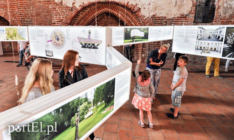 Elbląg, Twórczość Szczęsnego można oglądać w nawie głównej