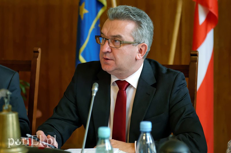 Elbląg, O planach połączenia spółek mówił wiceprezydent Janusz Nowak Elbląg, O planach połączenia spółek mówił wiceprezydent Janusz Nowak
