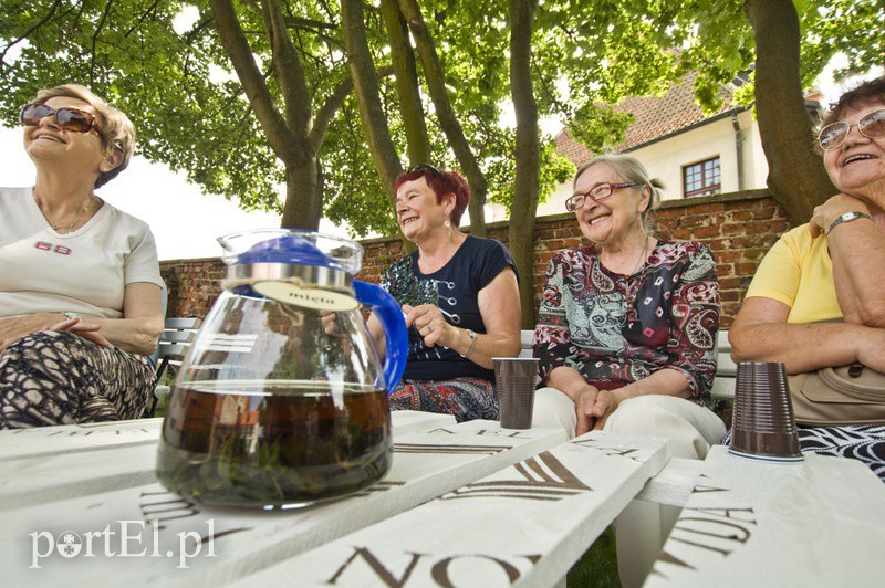 Elbląg, Niezłe ziółko z oliwą, czyli seniorzy rządzą w kuchni