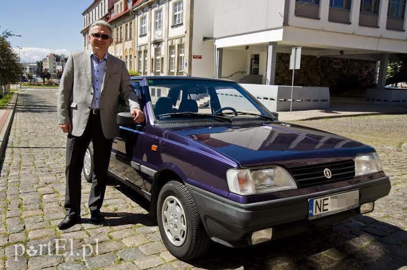 Elbląg, Janusz Nowak czasami jeździ polonezem atu