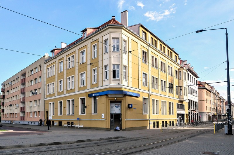 Elbląg, Przetarg na bank