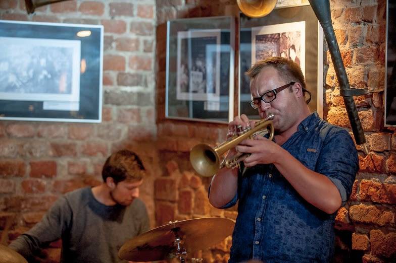 Elbląg, Na zdj. Dawid LIpka i Tomasz Koper w Klubie Krypta