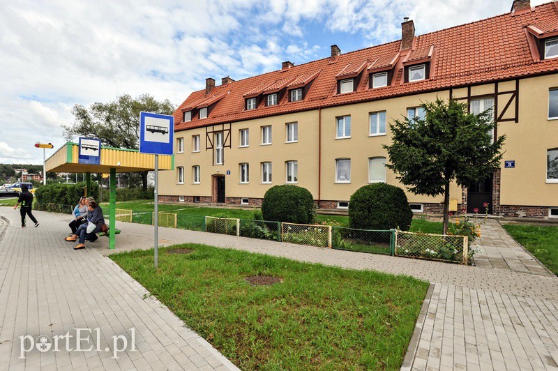 Elbląg, Mieszkańcy tego budynku czekają, aż Energa rozwiąże problem z prądem