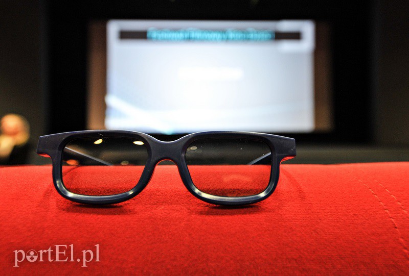 Elbląg, Nowe okulary, nowy ekran, lepszy efekt