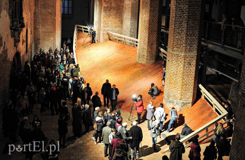 Elbląg, Odbiorcy kontra praca Tarasewicza