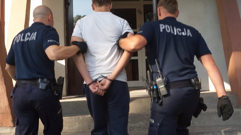 Elbląg, Chciał ukraść maszynę do szycia Elbląg, Chciał ukraść maszynę do szycia