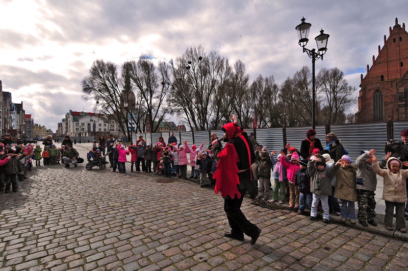 Elbląg, Zdjęcie z inscenizacji z czasów, gdy jeszcze Stary Rynek nie był cały zabudowany