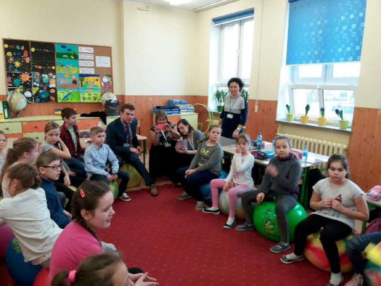 Elbląg, Goście z Wielkiej Brytanii w SP 16