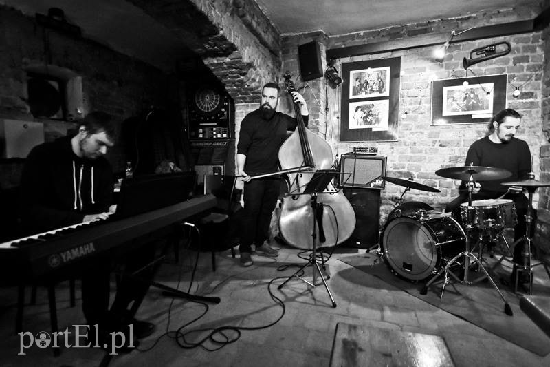 Elbląg, Trójmiejskie trio zagra w Krypcie już jutro Elbląg, Trójmiejskie trio zagra w Krypcie już jutro