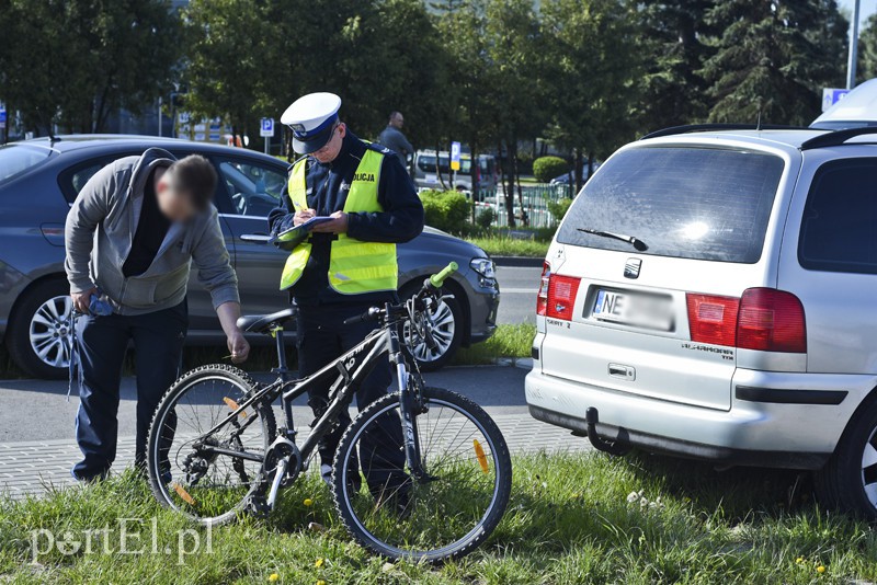 Elbląg, Kolizja rowerzysty z seatem na Częstochowskiej